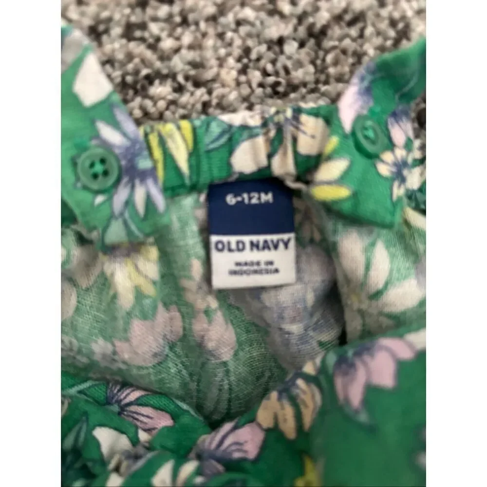 ❤️Old Navy Floral Baby Romper